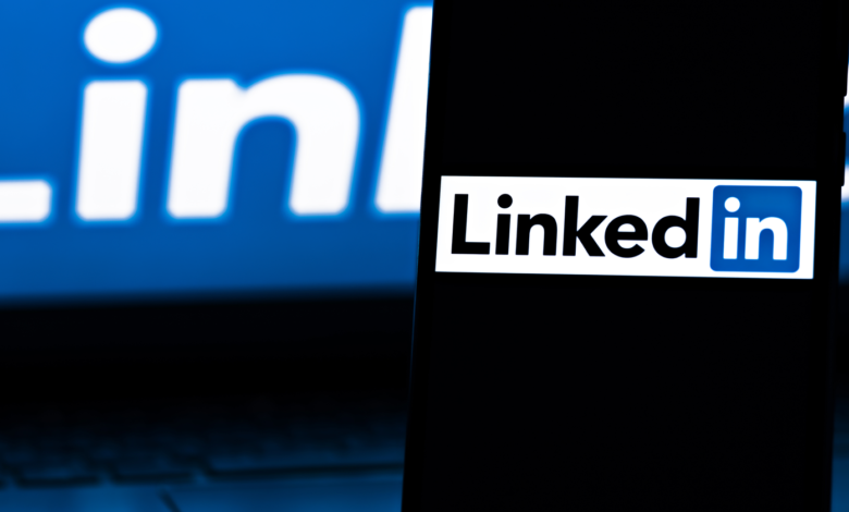 LinkedIn Lets Freelancers Promote Their Services For Free