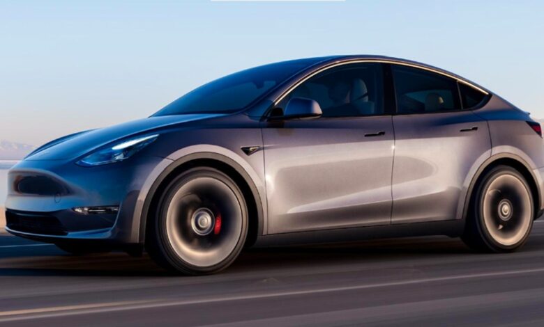 A Cheaper Tesla Model Y Is Exactly What the Company Needs After Rough 2022