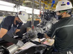 Toyota Tundra i-FORCE V6 vs. New Ram Hurricane i6: V8 Replacement Battle