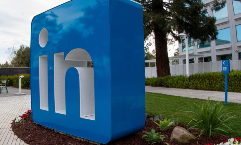 LinkedIn Adds Automatic Captions To Videos
