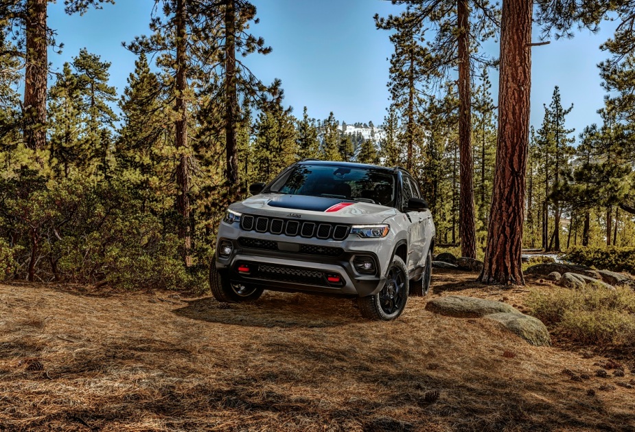 2023 Jeep Compass Trailhawk features