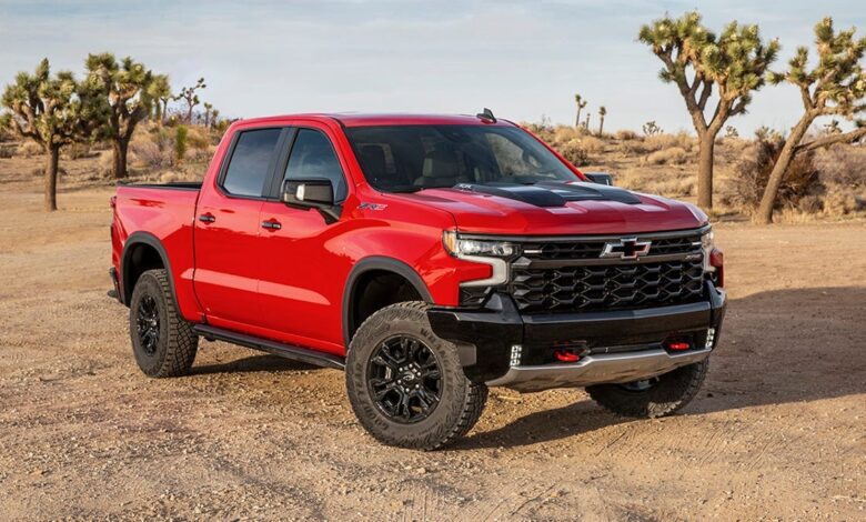 Both the GMC Sierra and Chevy Silverado Won by Not Losing in 2022