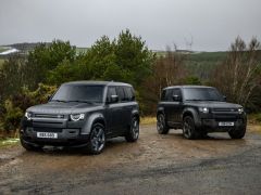 The 2022 Land Rover Defender V8 returns in the 392 Rubicon
