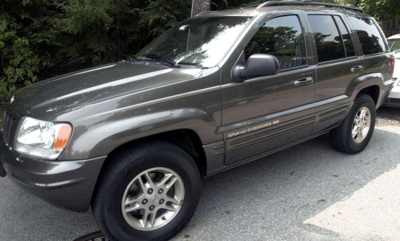 Some of the common Jeep Grand Cherokee problems as seen here on this silver SUV