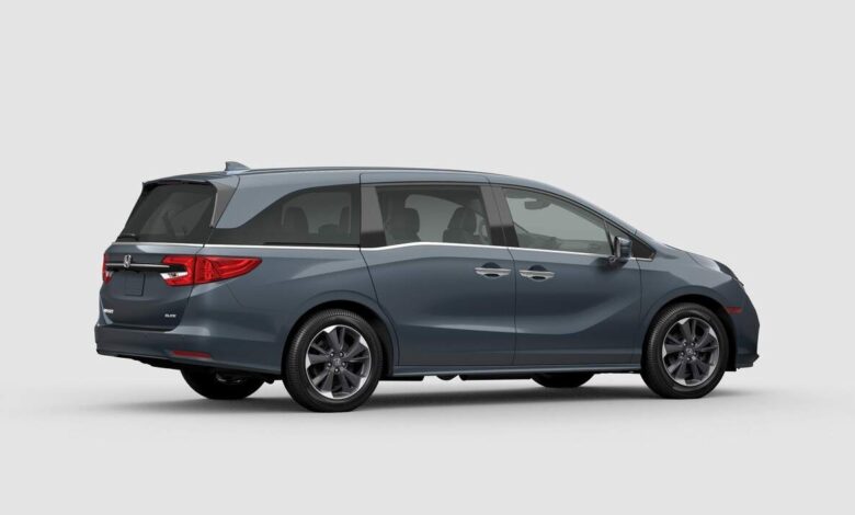 Does Choosing the 2023 Honda Odyssey Over the Pilot Get You More for Less?