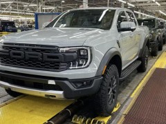 Shortage forces the new Ford Ranger to drop features