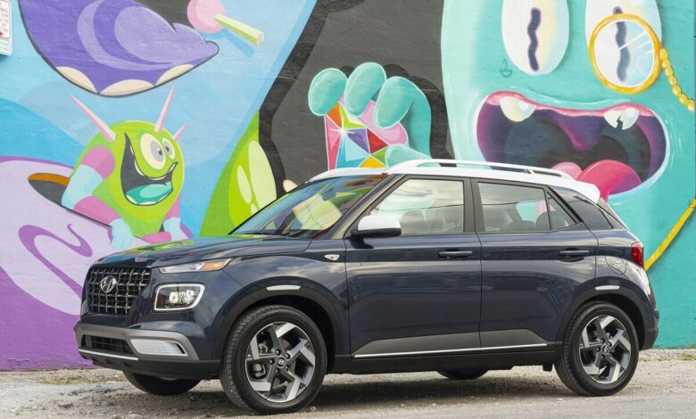 2022 Ford EcoSport Vs. 2023 Hyundai Venue: Pint-Size SUV Showdown
