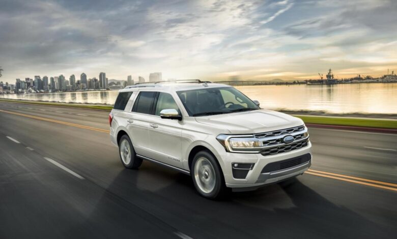 2023 Ford Expedition on the road