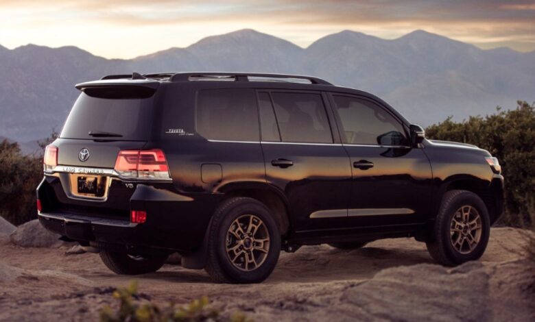 The Toyota Land Cruiser Is an Off-Roading Legend; Here’s Why It Had to Die