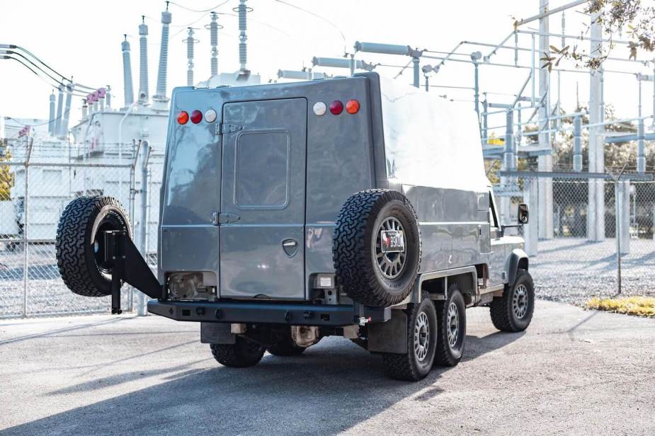Land Rover Defender 6x6 Tailgate and Rear Swing Tires.