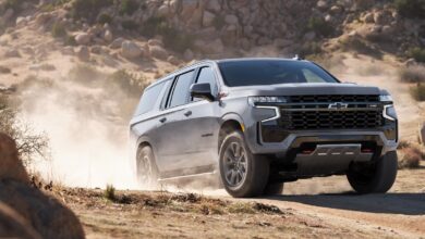 Three-Peat: The Chevy Suburban Still Beats the Ford Expedition