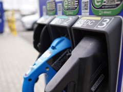 The Biden administration supports new standards for electric vehicle chargers with a proposed rule change