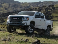 The 2023 GMC Canyon has finally gained extra muscle